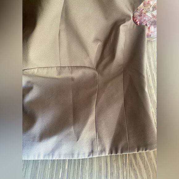 Bill Blass New York Top Woman Sz 10 Mocha Sleeveless structured Lined - Picture 12 of 14